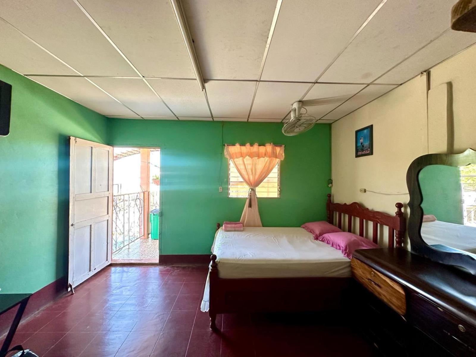 Homestay Casa Krisdalia *
